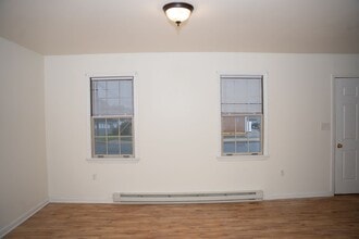 53 E Summit St in Elizabethtown, PA - Building Photo - Building Photo