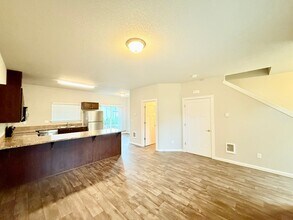 Prather - Creekside Commons LLC 12600 in Vancouver, WA - Foto de edificio - Interior Photo