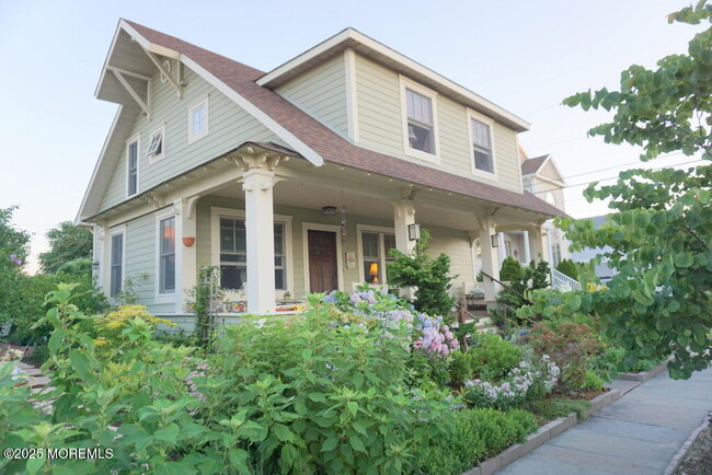 703 A St in Belmar, NJ - Foto de edificio - Building Photo