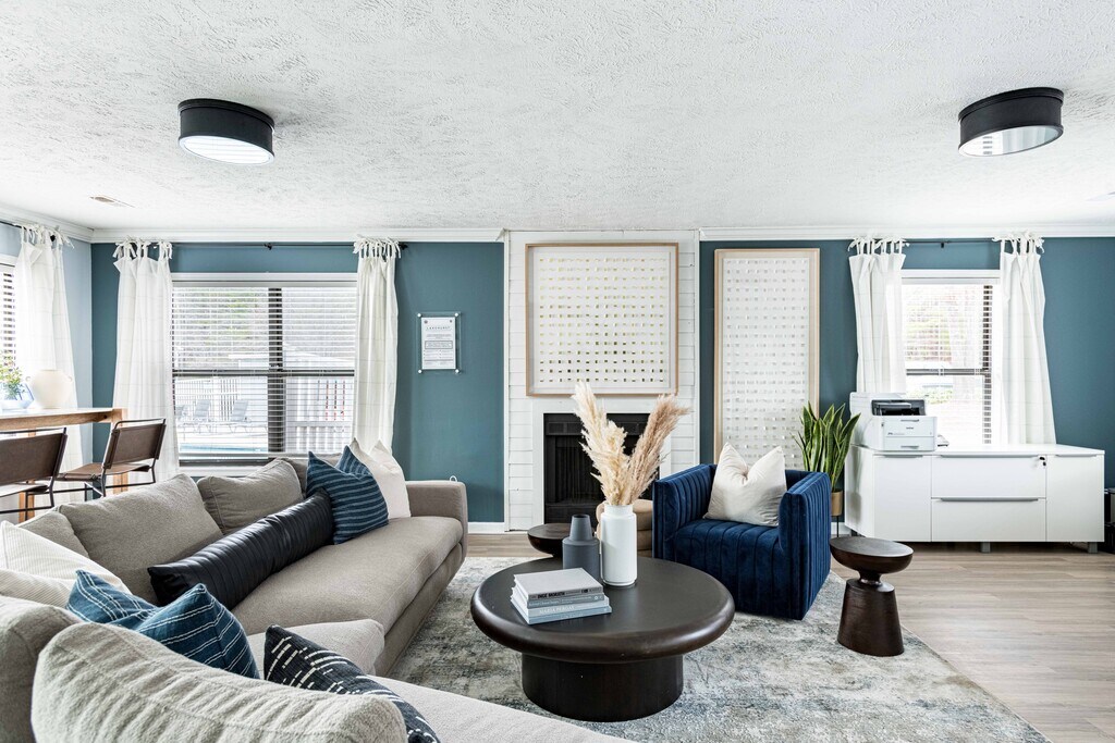 Lakehurst Apartments in Spring Lake, NC