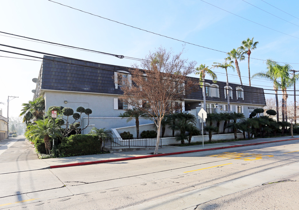 Washington Terrace in Santa Ana, CA - Building Photo