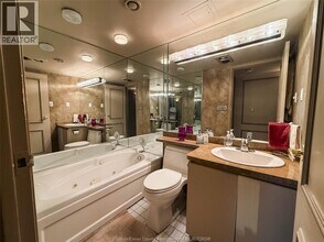 380 Pelissier St in Windsor, ON - Building Photo - Building Photo