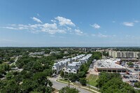 The Laan Residences in Austin, TX - Foto de edificio - Building Photo