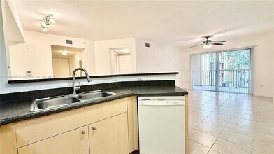 4211 San Marino Blvd in West Palm Beach, FL - Foto de edificio - Building Photo