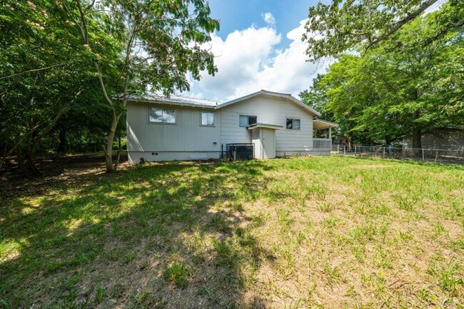 517 6th St in Docena, AL - Building Photo - Building Photo