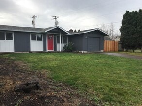 2030 Crimson Ave in Eugene, OR - Building Photo - Building Photo