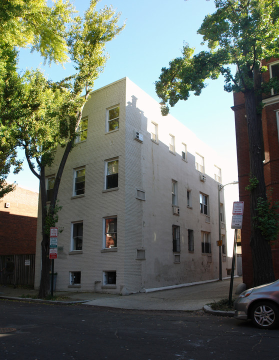 1521 Kingman Pl NW in Washington, DC - Foto de edificio