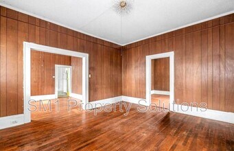 2360 N Patterson Ave in Winston-Salem, NC - Building Photo - Building Photo