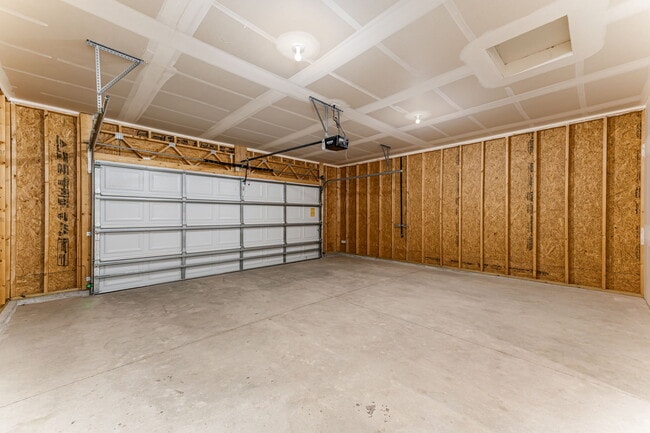 407 SE 14th St in Newton, KS - Building Photo - Building Photo