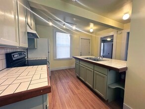 13 Center St in Waterville, ME - Building Photo - Building Photo