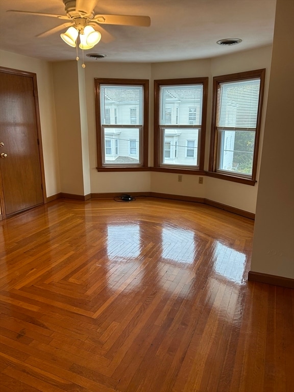 property at 913 Bedford St