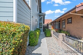 740 Hollyhock Dr in San Leandro, CA - Building Photo - Building Photo