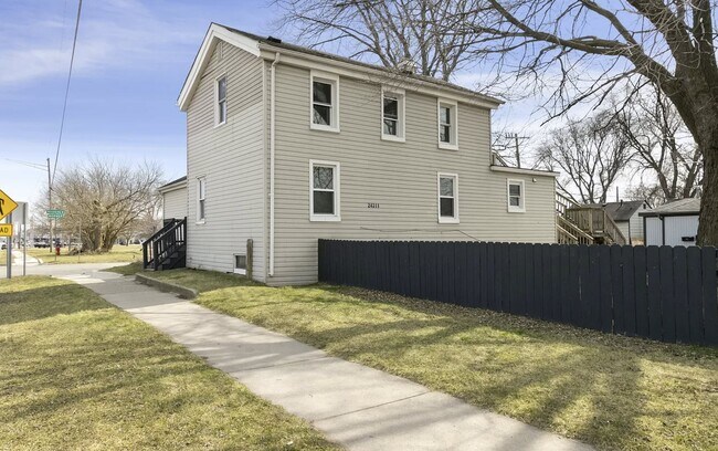 Redford Apartments in Redford, MI - Building Photo - Primary Photo