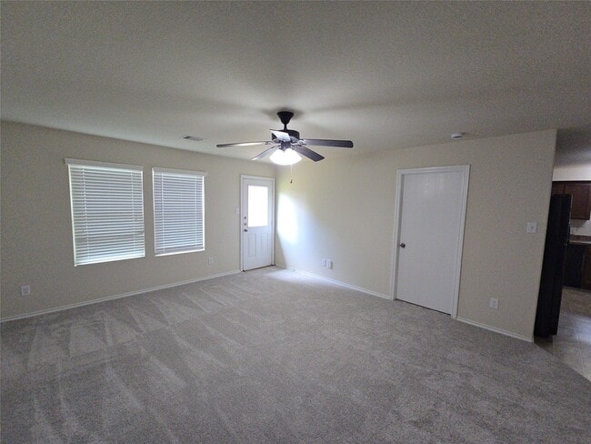 property at 810 Lightningbug Ln