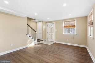 112 Juliana Terrace in Collingdale, PA - Building Photo