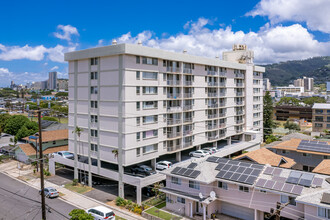 McCully Circle Apartments in Honolulu, HI - Building Photo - Primary Photo