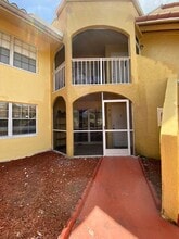 15635 SW 74th Cir Dr, Unit 11 in Miami, FL - Building Photo - Building Photo