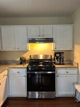 61 Cooper St in Charleston, SC - Building Photo - Building Photo