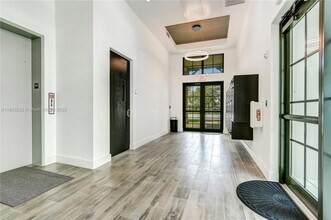 4100 SW 64th Ave in Davie, FL - Building Photo - Building Photo