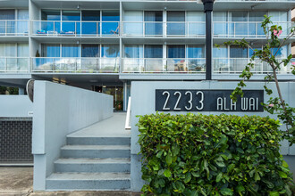 2233 Ala Wai Blvd in Honolulu, HI - Building Photo - Building Photo