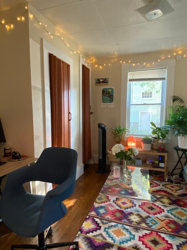 107 Hooker St in Boston, MA - Building Photo - Building Photo