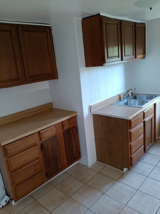 307 E Poplar St in Johnson City, TN - Building Photo - Building Photo