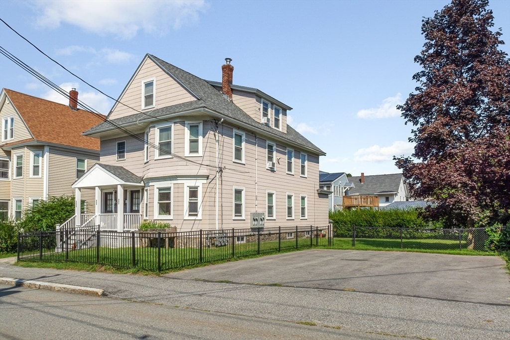 263 Middlesex St in North Andover, MA - Building Photo