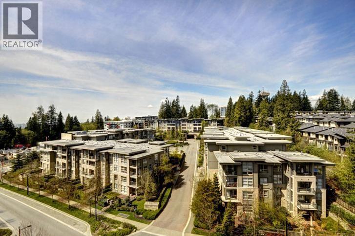 9329 University Crescent in Burnaby, BC - Building Photo