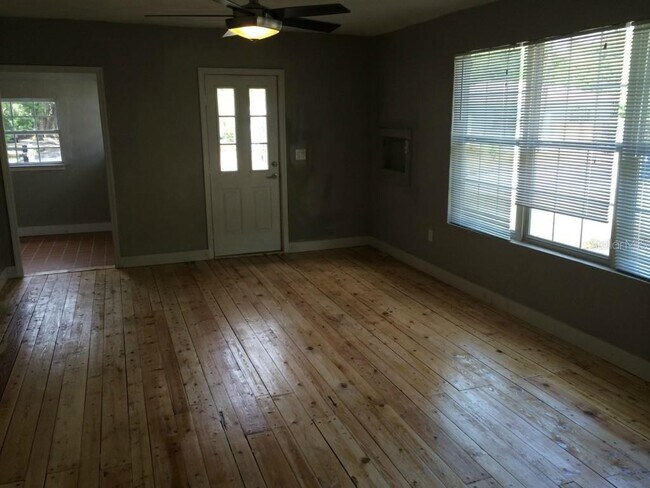 514 W Plaza Pl in Tampa, FL - Building Photo - Building Photo