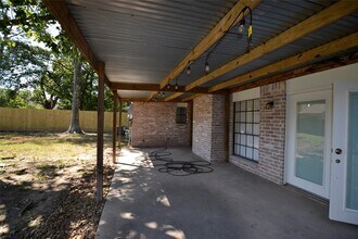 18507 Wood Glen Ln in Houston, TX - Building Photo - Building Photo