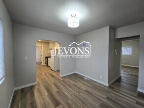 800 Hatton Rd in Tieton, WA - Building Photo - Building Photo