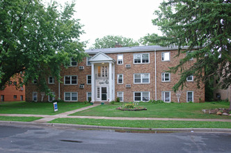 Virginia Estates Apartments in St. Louis Park, MN - Building Photo - Building Photo