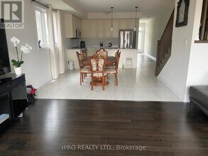 50 Explorer Wy in Thorold, ON - Building Photo - Building Photo