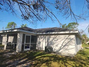4254 Cynthia Terrace in North Port, FL - Foto de edificio - Building Photo
