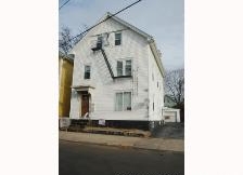 143 Dunnell Ave in Pawtucket, RI - Building Photo