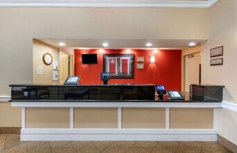 Furnished Studio-Orlando - Southpark - Com in Orlando, FL - Foto de edificio - Building Photo