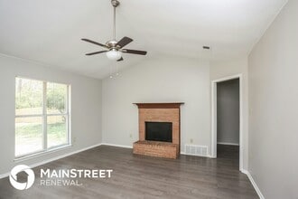 10662 Oak Leaf Dr in Olive Branch, MS - Building Photo - Building Photo