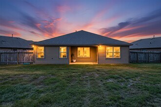 29606 Foliage Ln in Park Row, TX - Foto de edificio - Building Photo