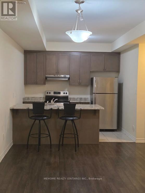 35 Heron Park Pl in Toronto, ON - Building Photo - Building Photo