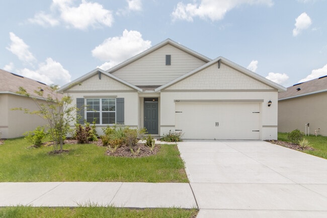 property at 462 St Georges Cir