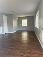 3226 SE Rockwood St in Portland, OR - Building Photo - Building Photo