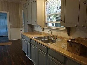 1114 Monroe St in Wichita Falls, TX - Building Photo - Building Photo