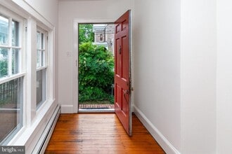 1 N Union St in Lambertville, NJ - Building Photo - Building Photo