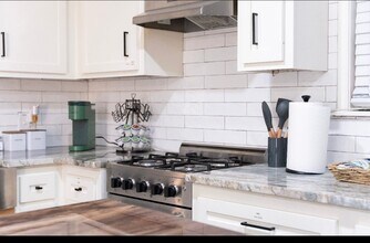 2951 Iola St in Houston, TX - Building Photo - Building Photo