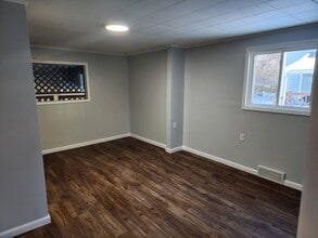 313 Crawford Run Rd in Creighton, PA - Building Photo - Building Photo