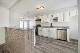 6714 Goforth St in Houston, TX - Building Photo - Building Photo