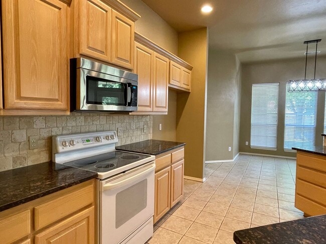 2725 Flagstone Ln in Edmond, OK - Building Photo - Building Photo