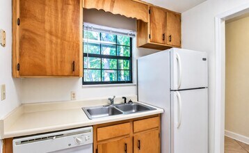 4777 Leah Ln in Tallahassee, FL - Building Photo - Building Photo