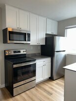 111 10th St SE in Auburn, WA - Building Photo