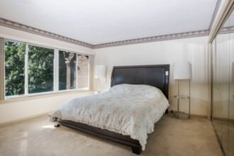 804 Fairways Dr in Oakmont, PA - Building Photo - Building Photo